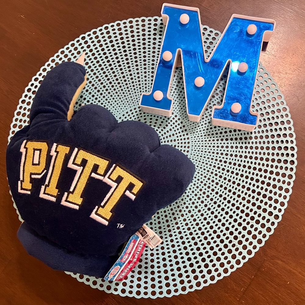 Collegiate Licensed Pitt Panthers Fan Hand, Used with Tags